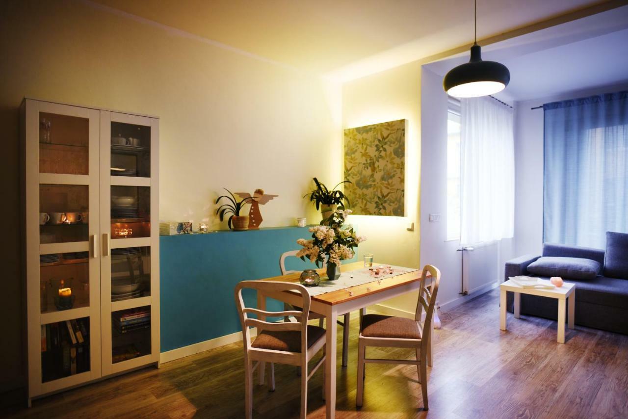Blue Apartament Любонь Экстерьер фото