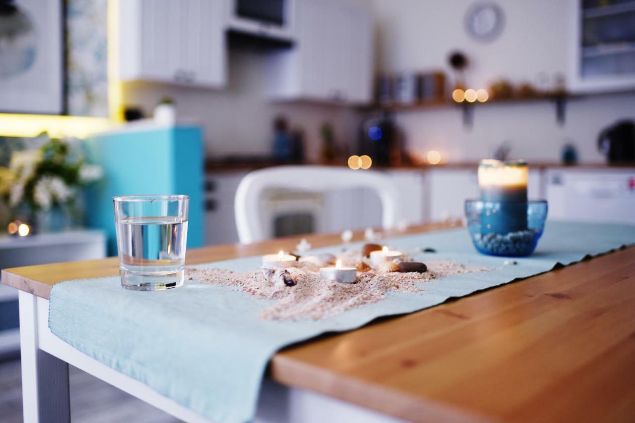 Blue Apartament Любонь Экстерьер фото